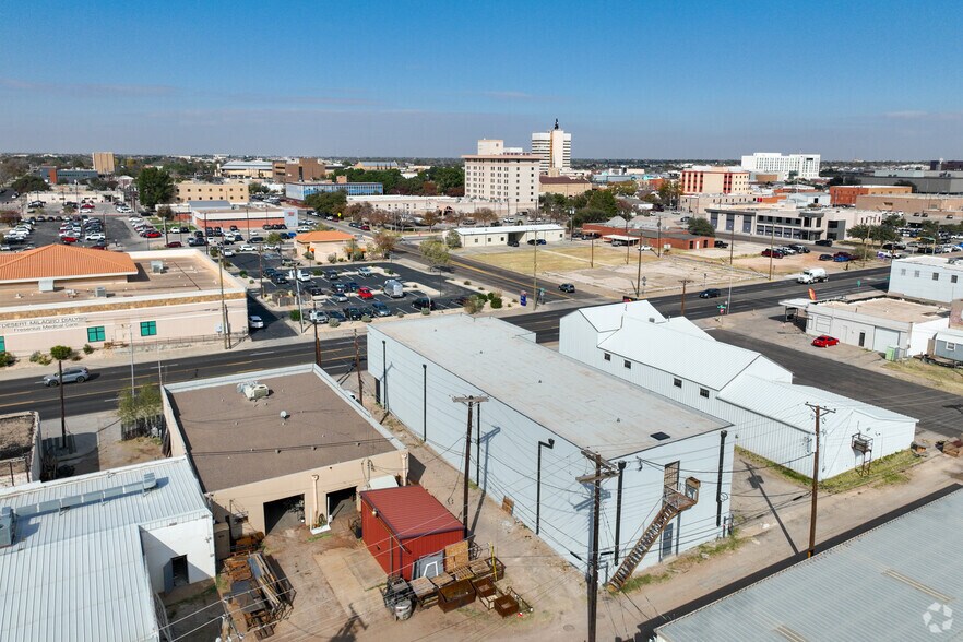 More Photos Of 407 W 2nd St, Odessa Industrial For Sale