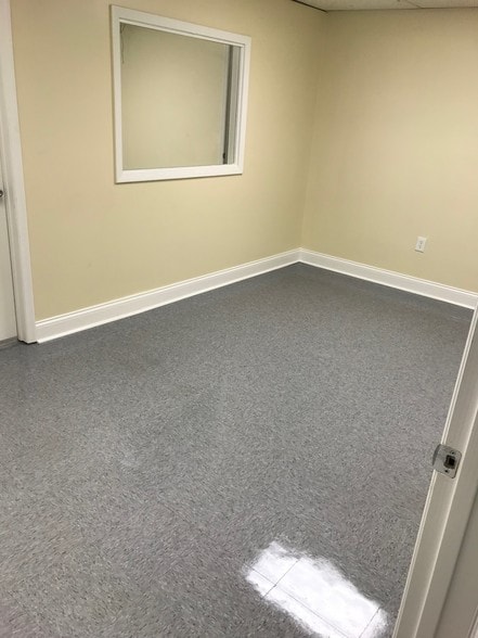 More Photos Of 3130 Reynolds Rd, Lakeland Distribution For Lease