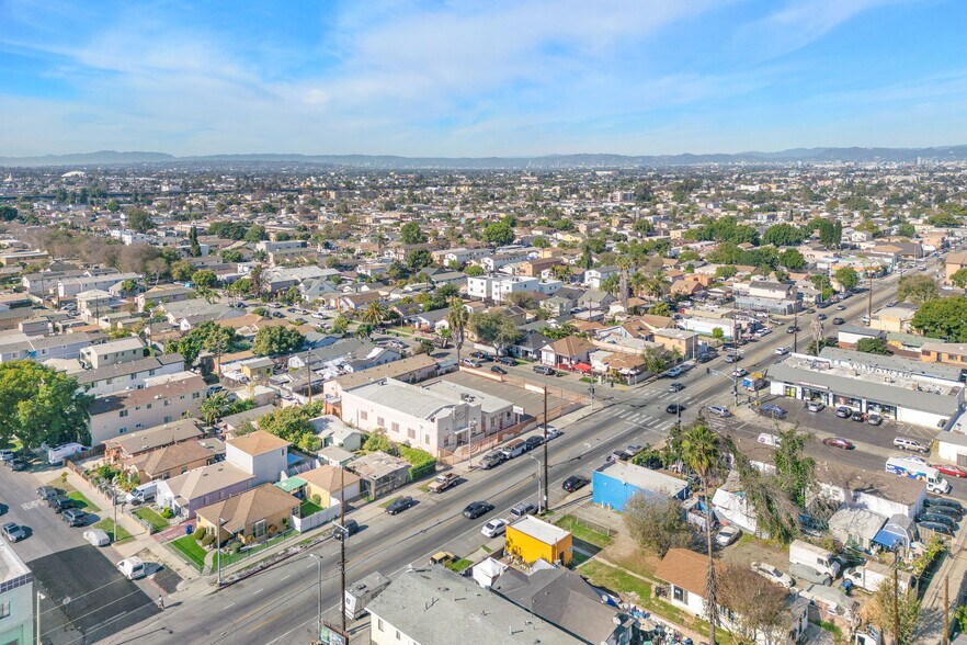 More Photos Of 8461 S San Pedro St, Los Angeles Religious Facility For Sale