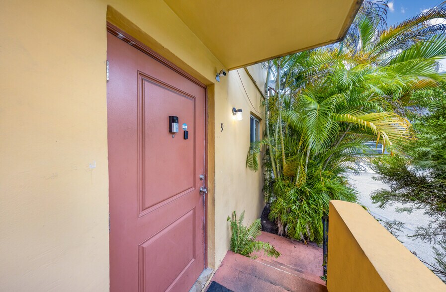More Photos Of 840-858 NW 4th St, Miami Apartments For Sale