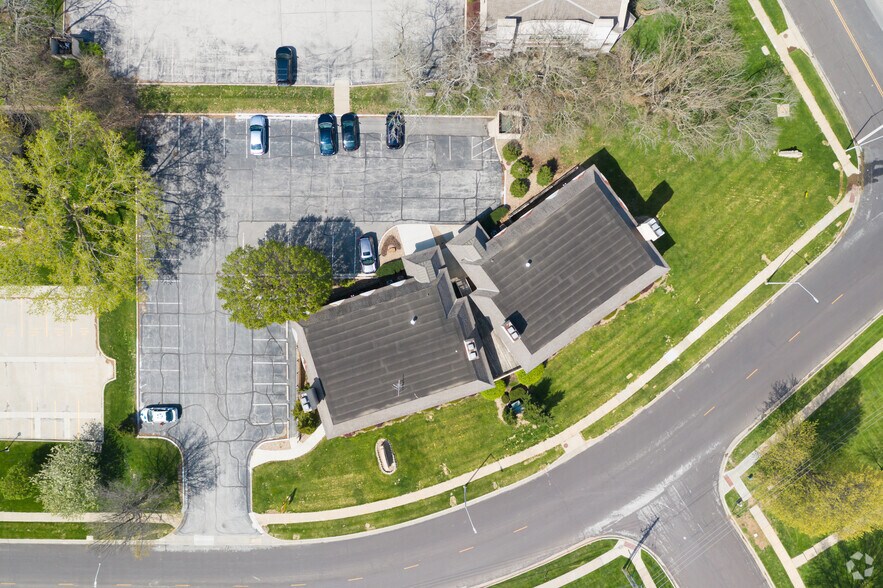 More Photos Of 6800 W 107th St, Overland Park Office For Lease