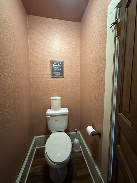 More Photos Of 93 Church St, Asheville Office For Lease