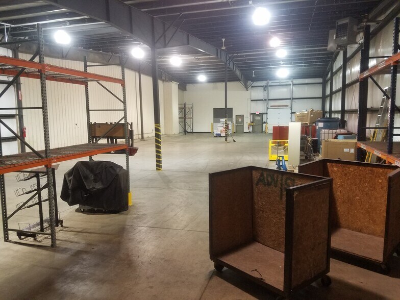 More Photos Of 2208 Trott Ave SW, Willmar Flex For Sale