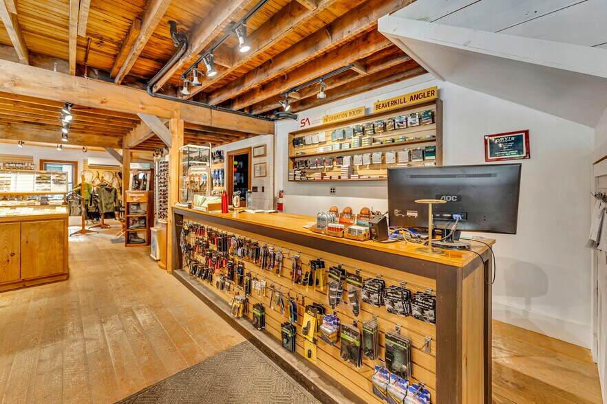 More Photos Of 1959 Old Route 17, Roscoe Storefront Retail Residential For Sale