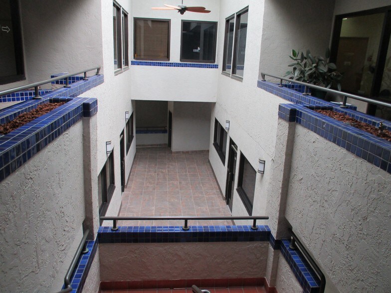 More Photos Of 575 Lincoln Ave, Napa Office For Lease