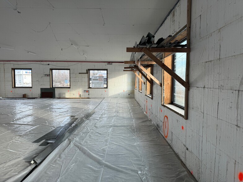 More Photos Of 906 Old Steese Hwy, Fairbanks General Retail For Lease