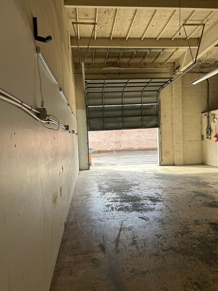 More Photos Of 781 Parker St, Santa Clara Industrial For Lease