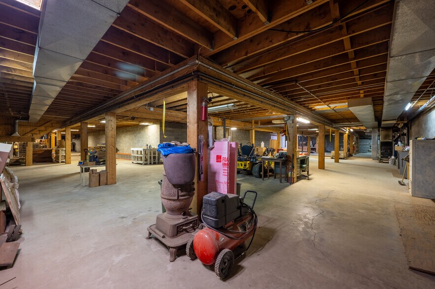 More Photos Of 6297 Columbia Rd NW, Dover Specialty For Sale