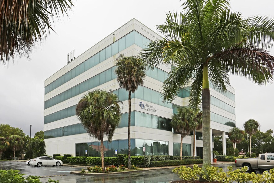More Photos Of 2503 Del Prado Blvd S, Cape Coral Medical For Lease