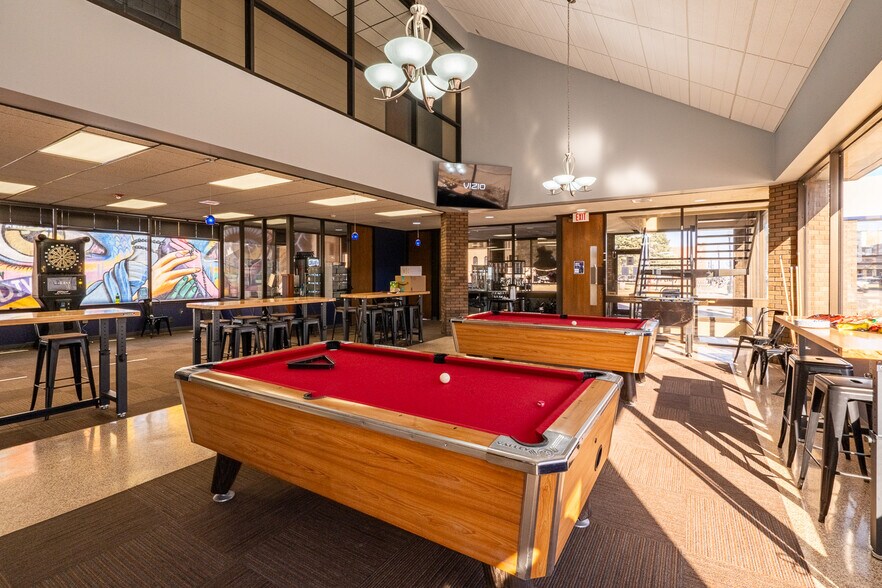 More Photos Of 102 W 5th St, Canton General Retail For Sale