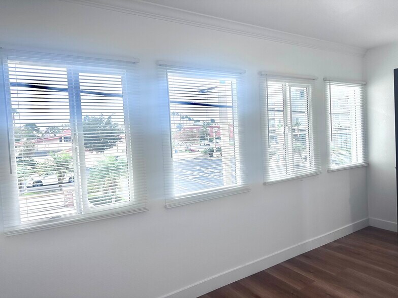 More Photos Of 18821 Delaware St, Huntington Beach Medical For Lease