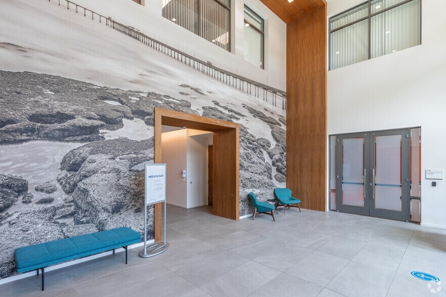 More Photos Of 10590 W Ocean Air Dr, San Diego Office For Lease