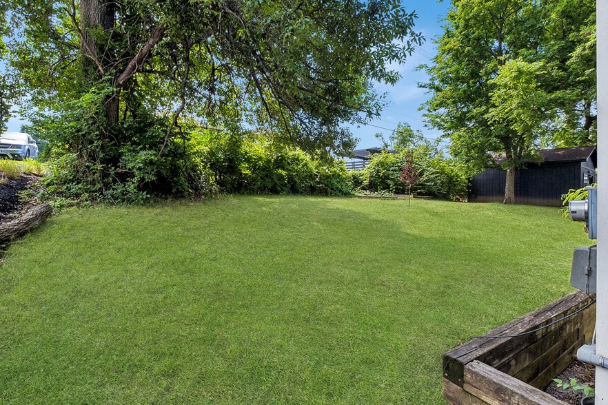 More Photos Of 2818 Azalea Pl, Nashville Office Residential For Sale