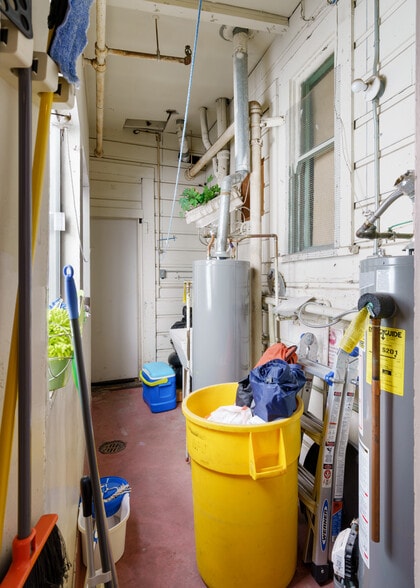 More Photos Of 1114 Bryant St, San Francisco Storefront Retail Residential For Sale