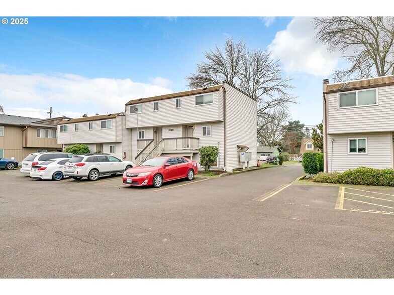 More Photos Of 2125 NW Highland Dr, Corvallis Apartments For Sale