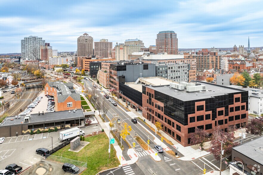 More Photos Of 700 State St, New Haven Office For Lease