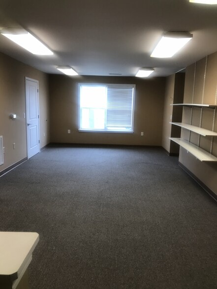 More Photos Of 5-7 Davis Keats Dr, Greenville Office Residential For Sale