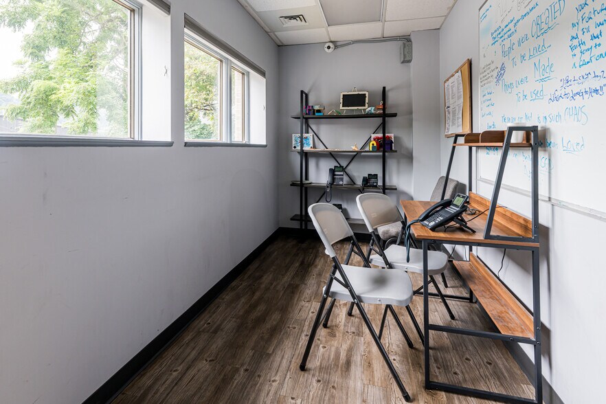 More Photos Of 90 Asheland Ave, Asheville Medical For Sale