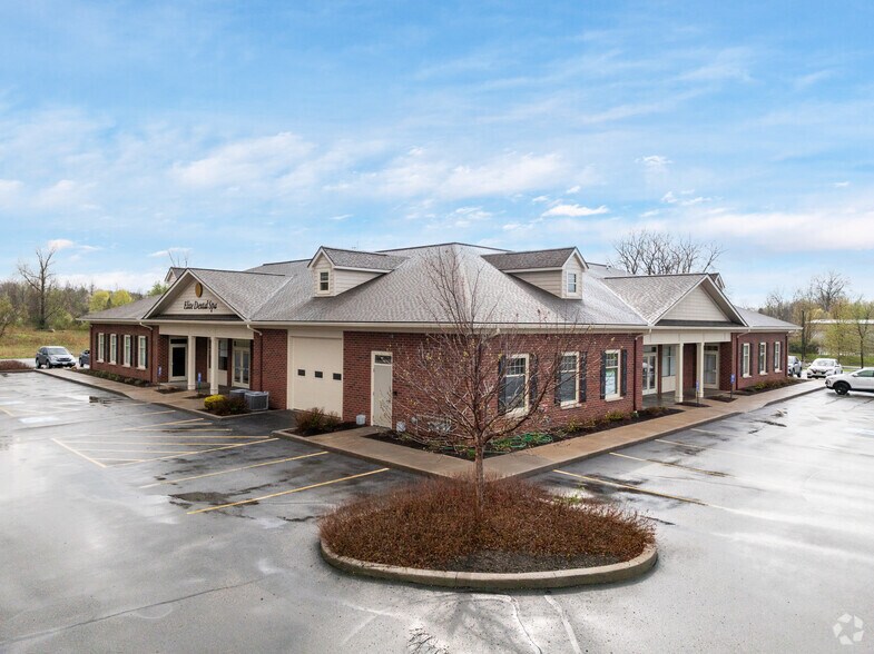 More Photos Of 6531 Anthony, Victor Office For Lease