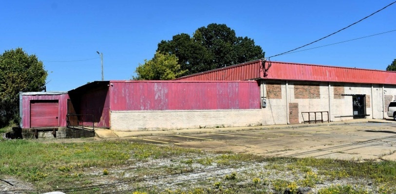 Primary Photo Of 1361 N Ripley St, Montgomery General Retail For Lease