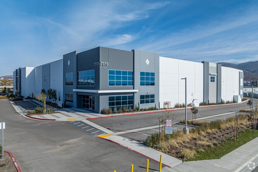 More Photos Of 7310 Otay Crossing Ct, San Diego Warehouse For Sale