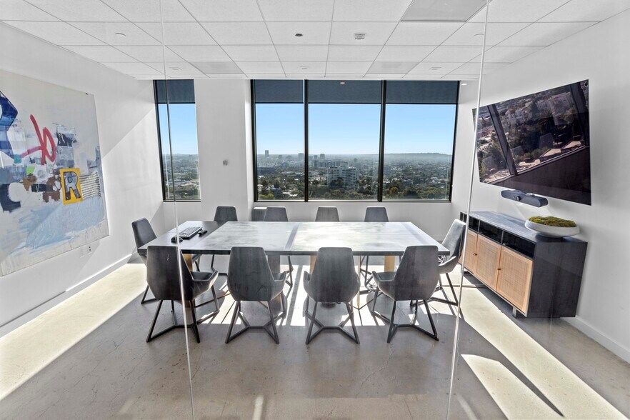 More Photos Of 9200 W Sunset Blvd, West Hollywood Office For Lease