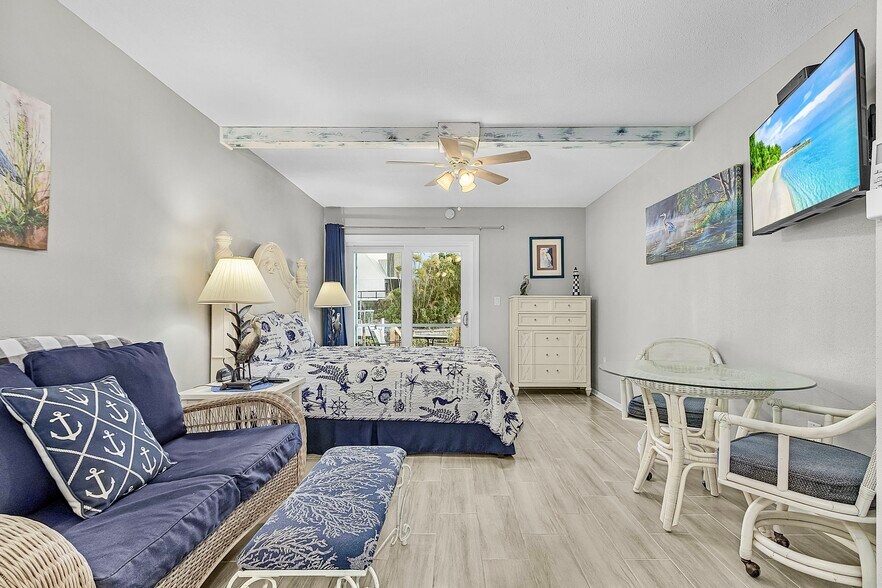 More Photos Of 3226 Stringfellow Rd, Saint James City Apartments For Sale