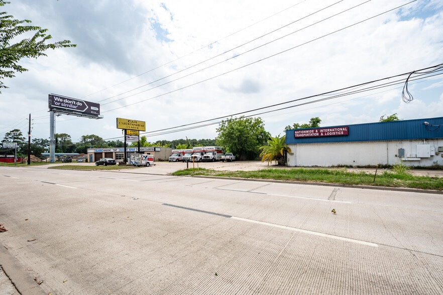 More Photos Of 17717 Highway 59 N, Humble Auto Repair For Sale