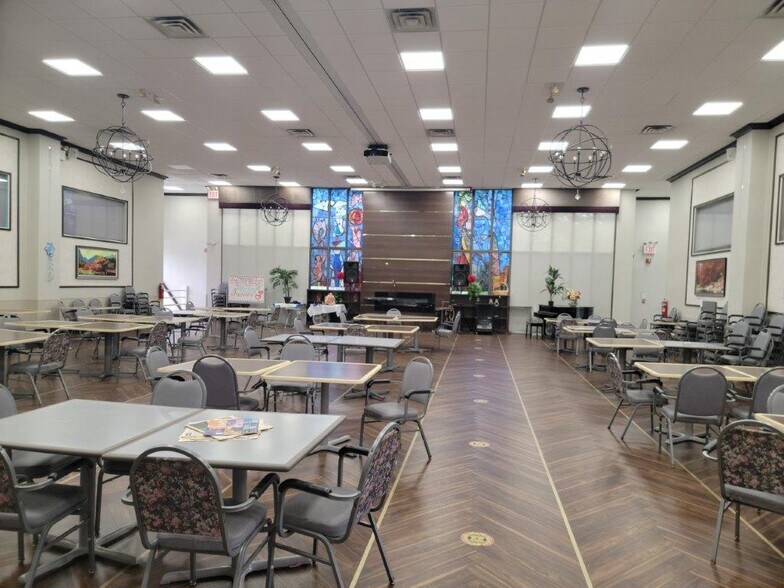 More Photos Of 1440 E 99th St, Brooklyn Medical For Sale