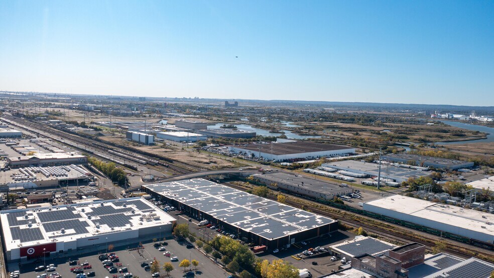 More Photos Of 7001 Anpesil Dr, North Bergen Warehouse For Lease