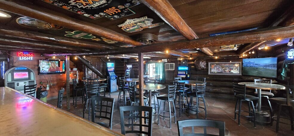 More Photos Of 18 N State Route 89, Chino Valley Bar For Sale