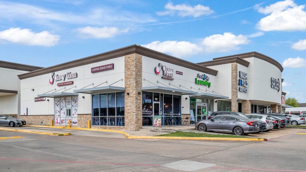 More Photos Of 3210-3354 E FM 528 Rd, Friendswood Unknown For Lease