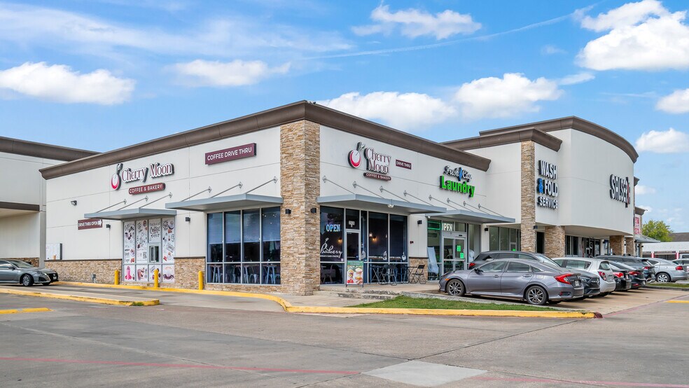 More Photos Of 3210-3354 E FM 528 Rd, Friendswood Unknown For Lease