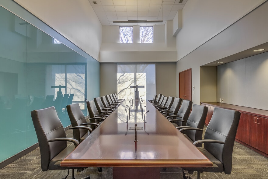 More Photos Of 8711 University East Dr, Charlotte Office For Lease