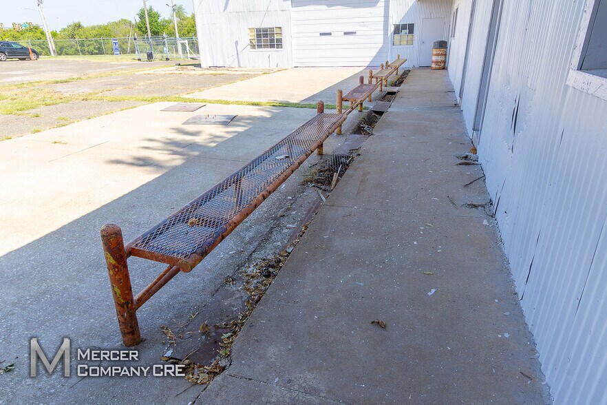More Photos Of 340 S Eckroat St, Oklahoma City Unknown For Lease