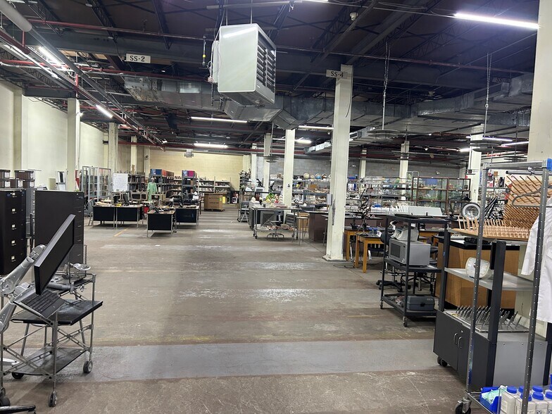 More Photos Of 1557 Saint Joseph Ave, East Point Warehouse For Lease