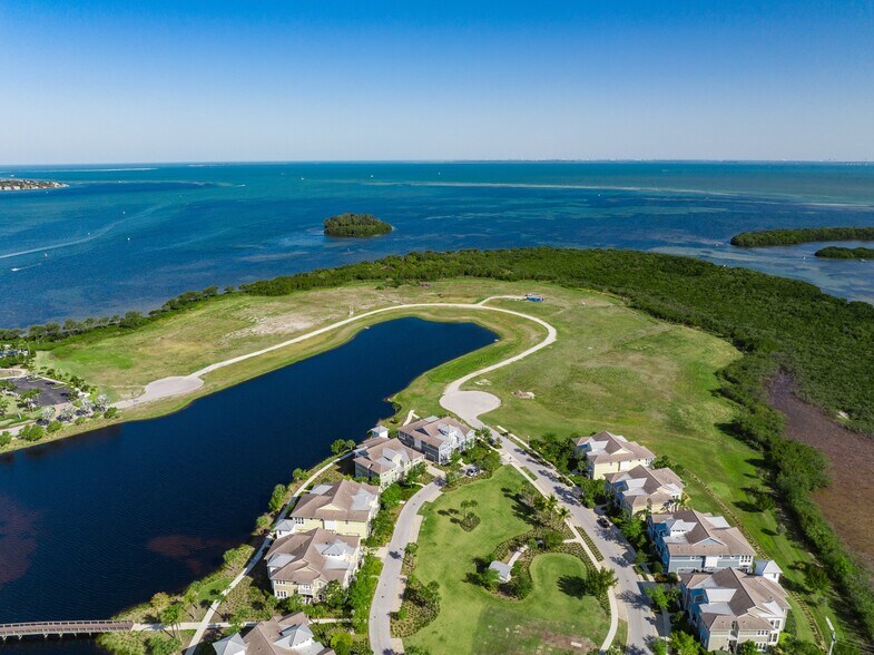 More Photos Of 12340 Manatee Ave W, Bradenton Land For Sale