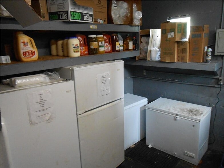 More Photos Of 164 Coyle Curtain Rd, Monongahela General Retail For Sale