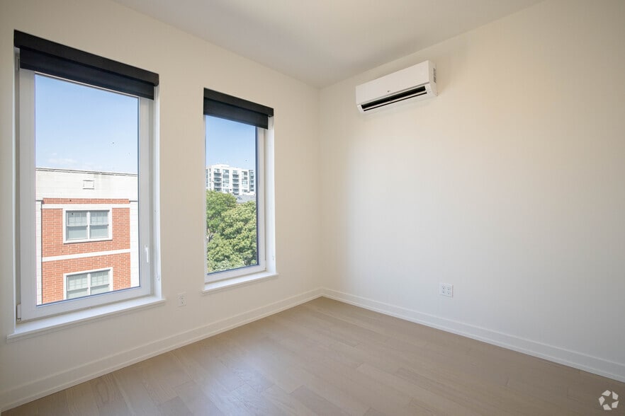 More Photos Of 4600 N Kenmore Ave, Chicago Apartments For Lease