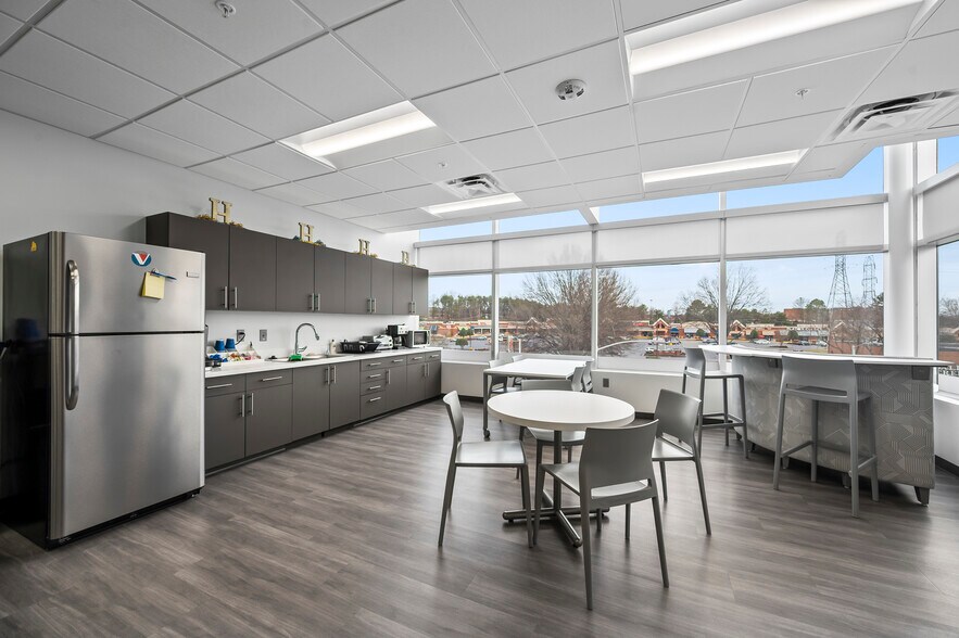 More Photos Of 700 Highland Oaks Dr, Winston-Salem Bank For Lease