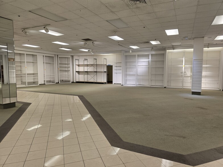 More Photos Of 3340 Mall Loop Dr, Joliet Department Store For Sale