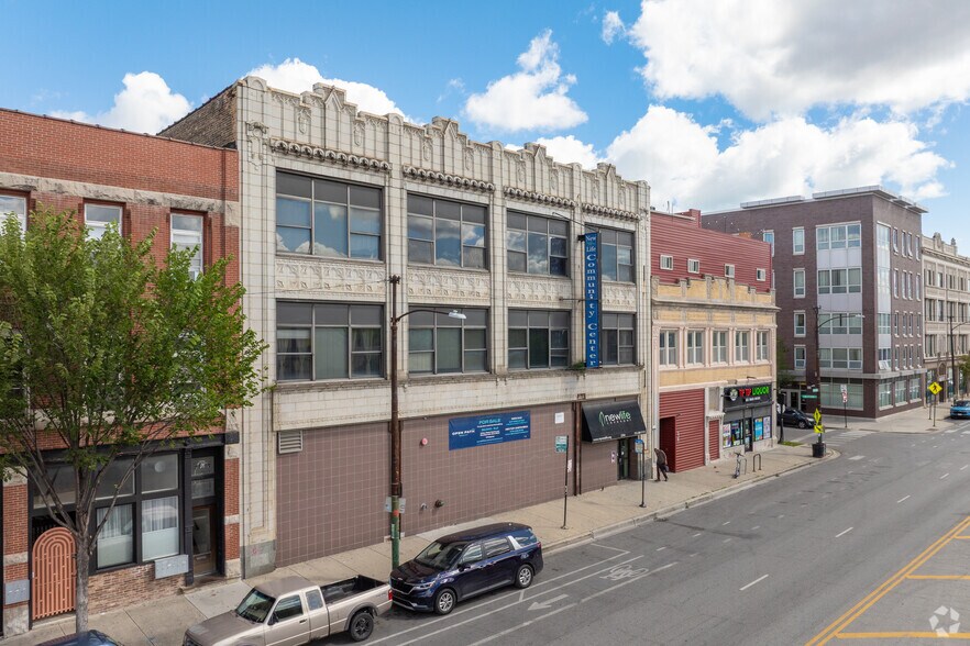 More Photos Of 2704 W North Ave, Chicago Religious Facility For Sale