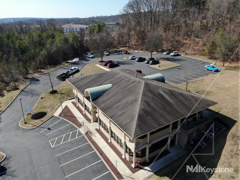 More Photos Of 2433 Morgantown Rd, Reading Office For Lease