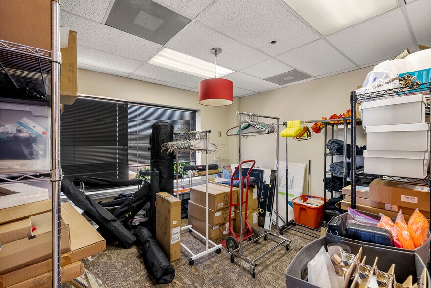 More Photos Of 400 W 48th Ave, Denver Office For Lease