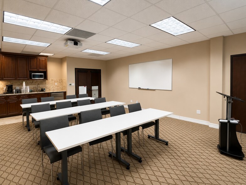 More Photos Of 96 Beach Walk Blvd, Conroe Office For Lease