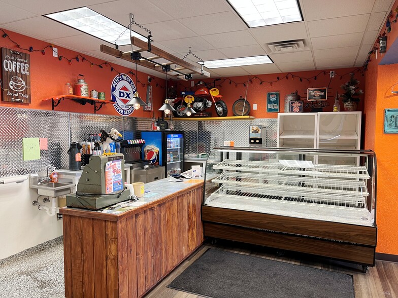 More Photos Of 221 4th St, Ironton Freestanding For Sale