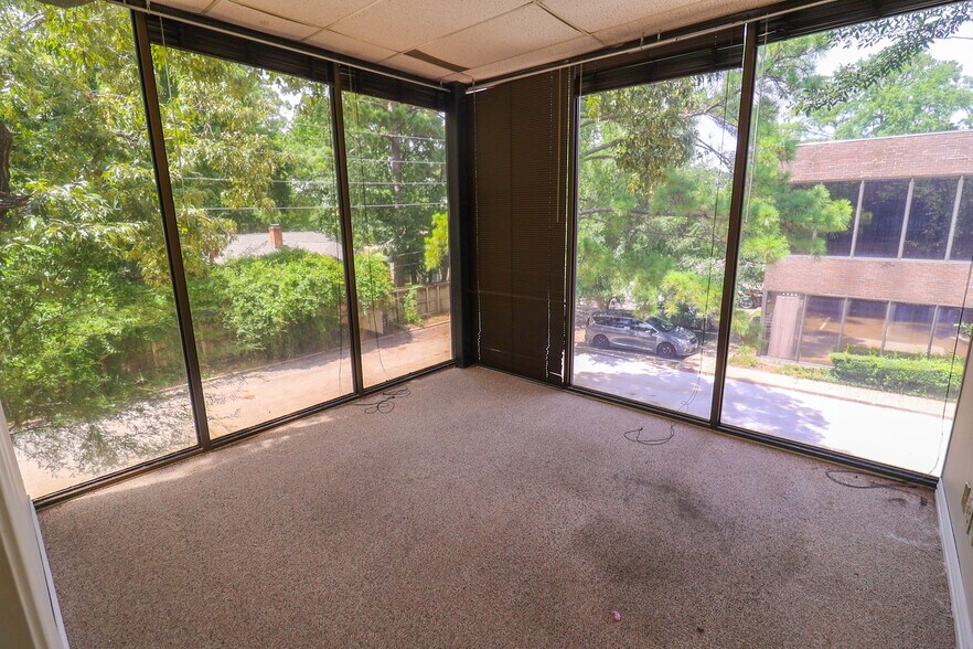 More Photos Of 13131 Champions Dr, Houston Medical For Lease