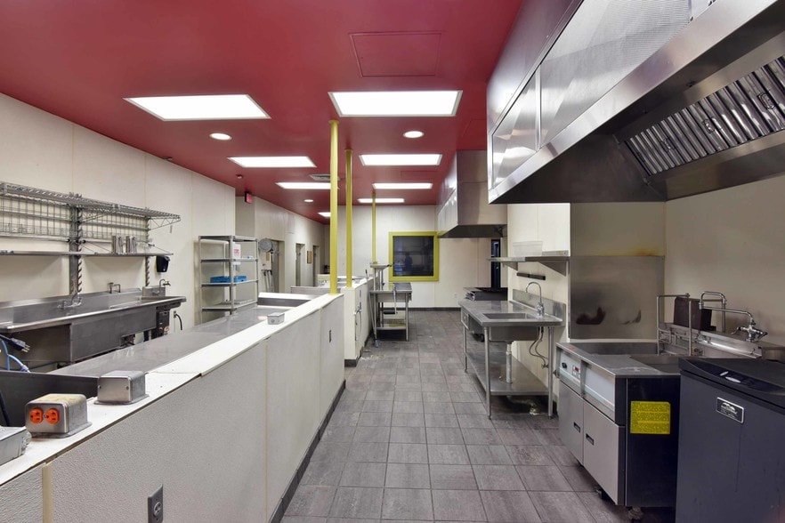 More Photos Of 2807 Meredyth Dr, Albany Restaurant For Sale