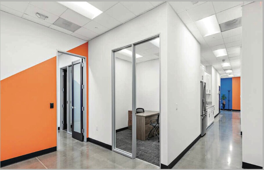 More Photos Of 25 Orchard Rd, Lake Forest Office For Lease