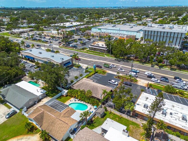 More Photos Of 1701 66th St N, Saint Petersburg Medical For Sale